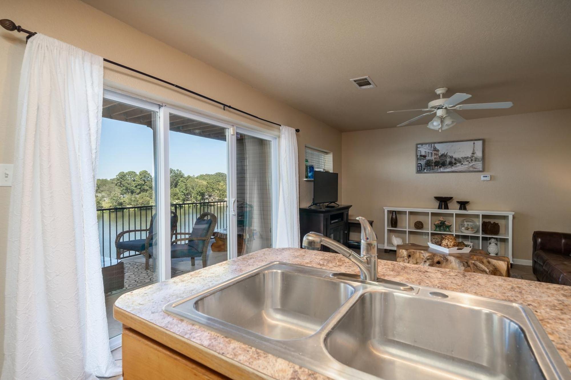 Ember'S View, Spa City Jewel- Lovely Lake Condo ホット・スプリングス エクステリア 写真